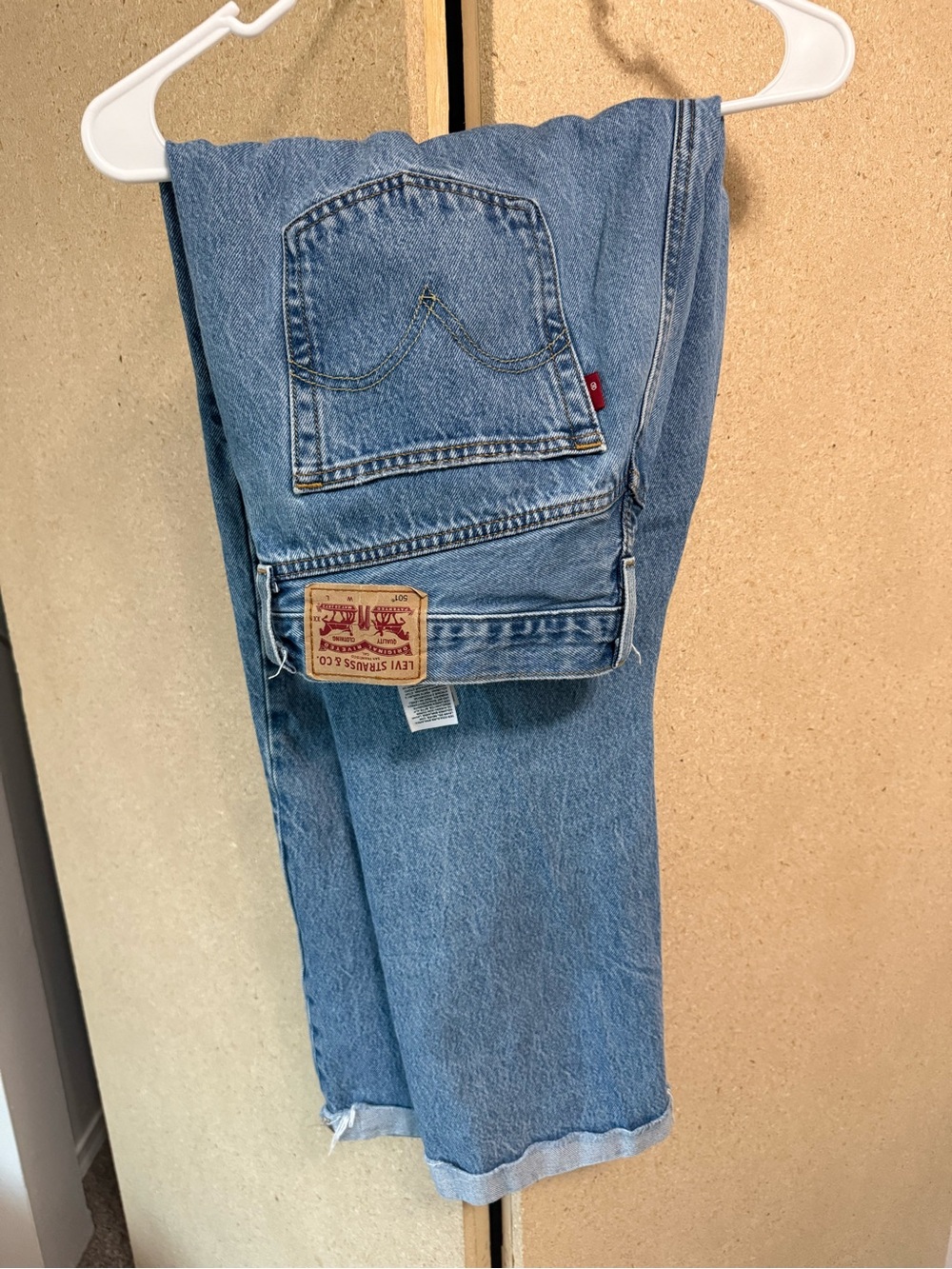 Levi's Women's Light Blue Straight Leg Jeans